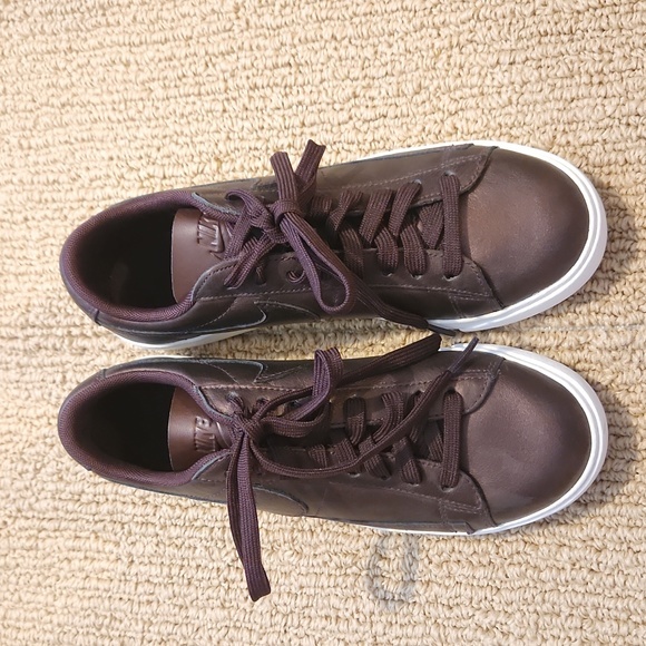 Nike Shoes - NWOT Nike Blazer Low Metallic Sneakers Size 6